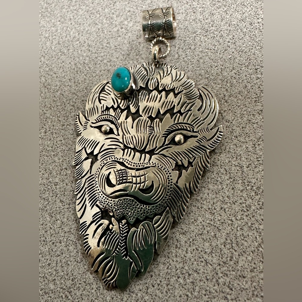 Huge Sterling Buffalo Head Pendant With Turquoise Look At The Detail! - Picture 4 of 5